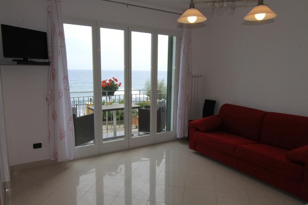Marina Riva Ligure